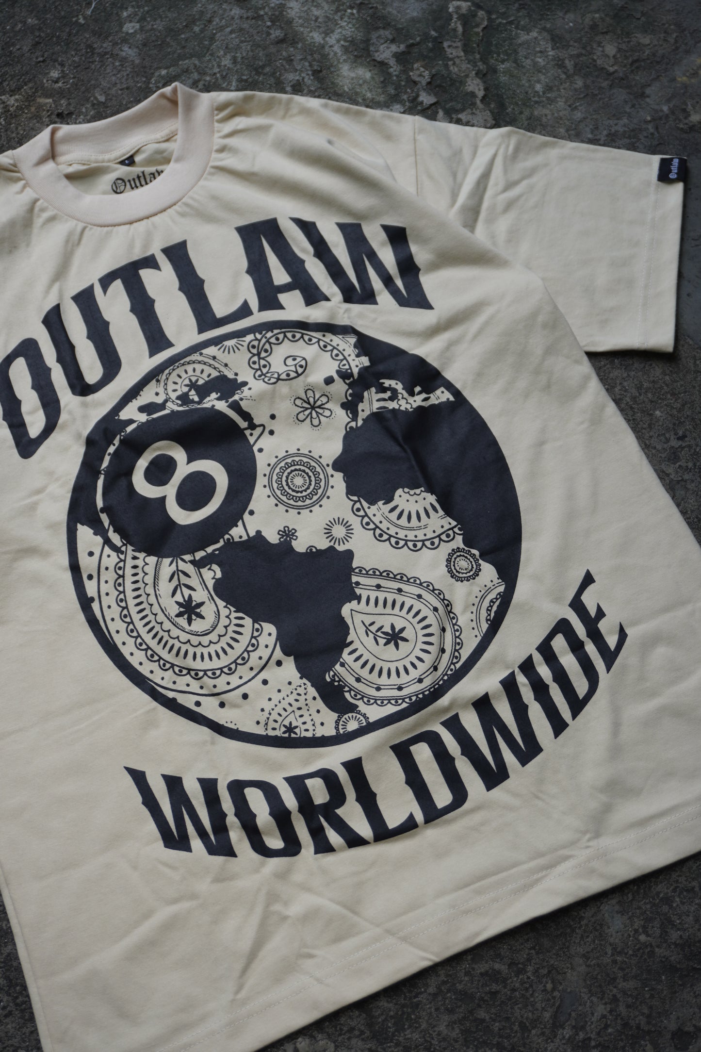 OUTLAW WORLDWIDE TEE